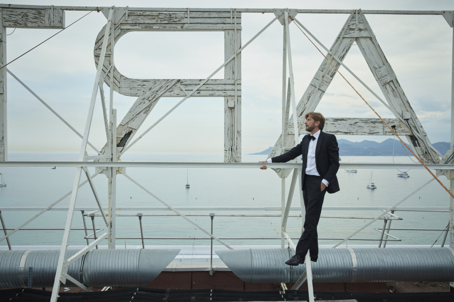 Ruben Östlund sur le toit de l’Hôtel Martinez, Cannes, 2022